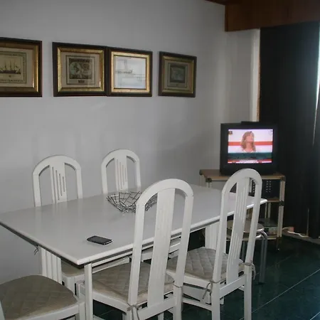 Apartment@albufeira With Pool And Near The Strip
